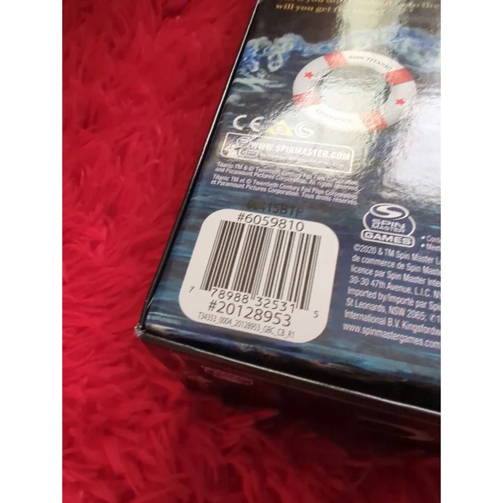 NEW Titanic Board Game Escape The Boat Stay Afloat Strategy Spin Master
